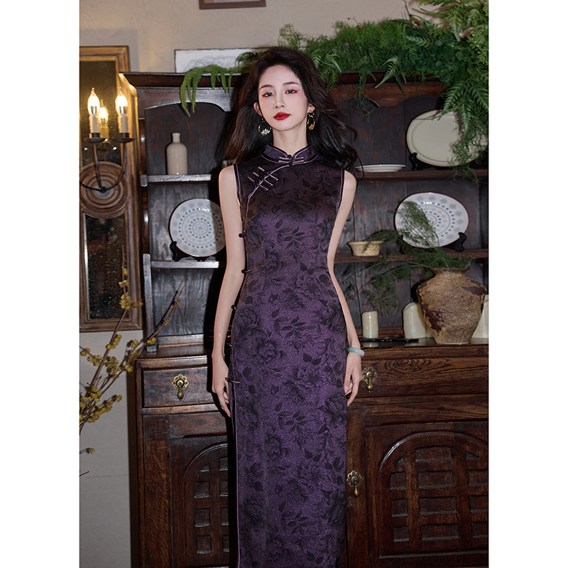 Red Eyes 2025 Summer New Printed Cheongsam Dress Sleeveless Long Improved Retro Young Style Old Shanghai Cheongsam