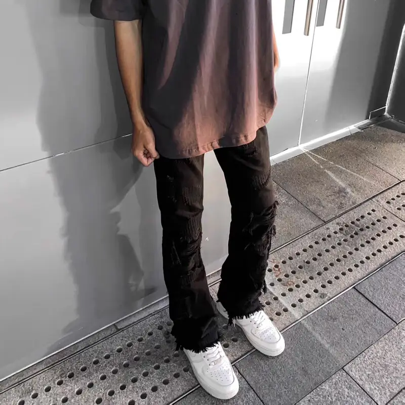 American High Street Vintage Style Distressed Frayed Micro-Flared Jeans for Men, Trendy Black Long Pants