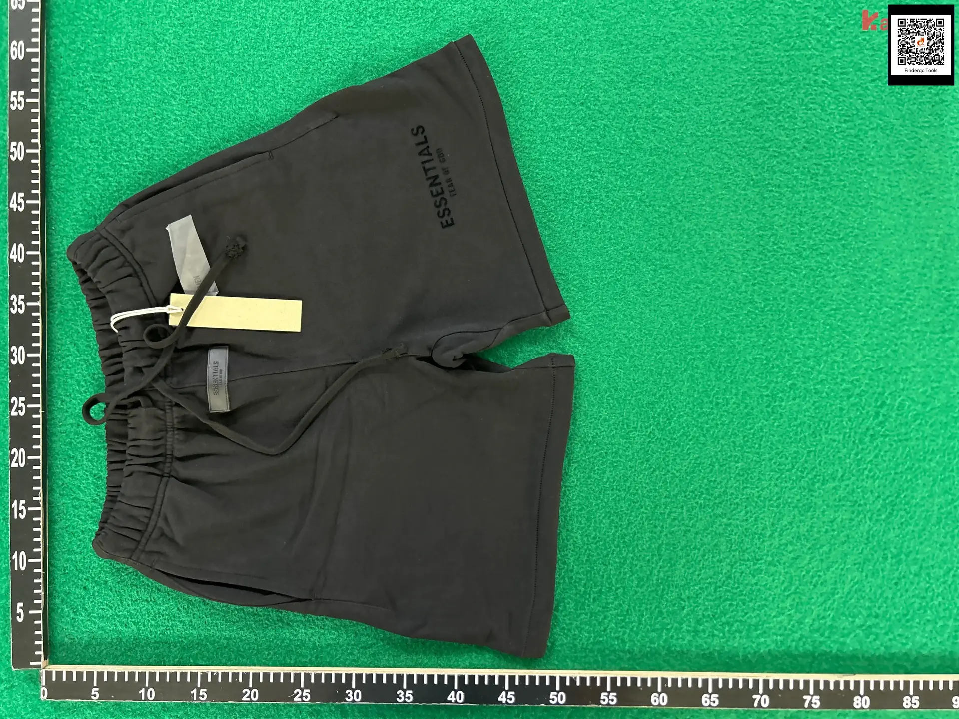ESSENTIALS Fear of God Black Shorts