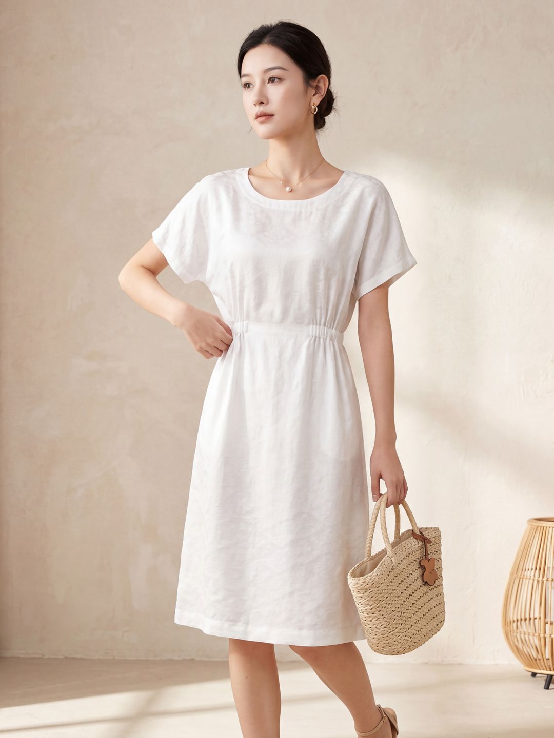 2026 Summer New Heavy Jacquard Silk Dress for Women, Petite Size, Elegant White Silk Dress That Flatters the Figure