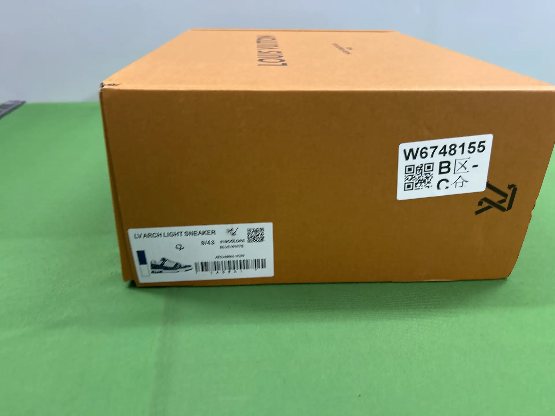 Louis Vuitton LV Arch Light Sneaker Blue/White