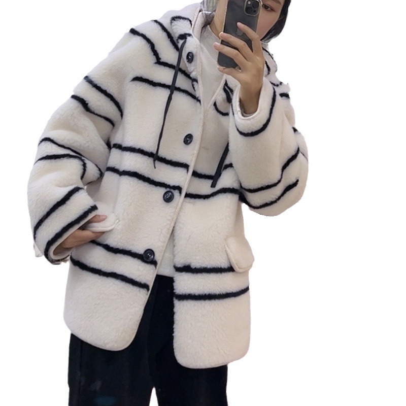 Haining All-Wool Granular Fleece Coat with Integrated Fur, Hooded, with Added Lamb Wool, Youthful and Fashionable Striped Jacket