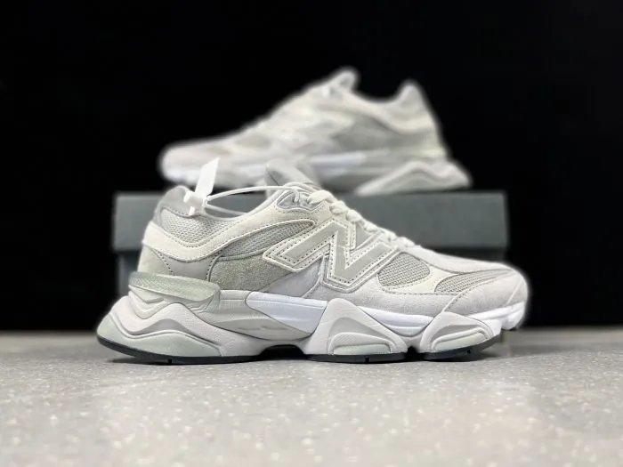 Ne* Ba*ence 9060(1)