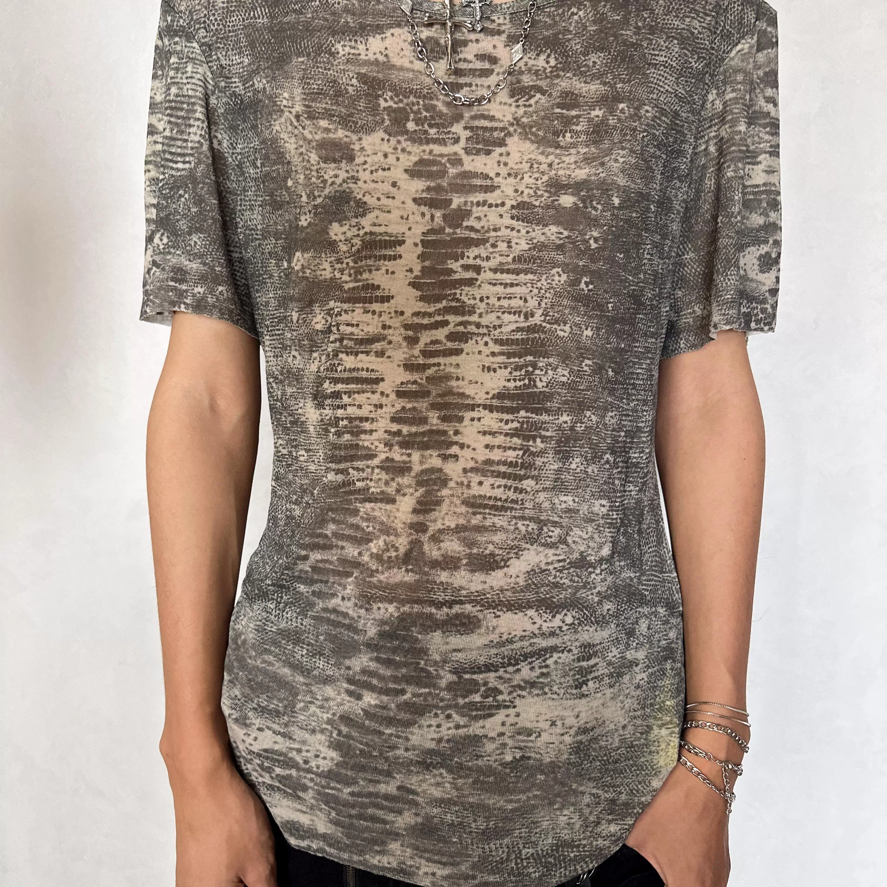(Exclusive) ifsixwasnine Pioneer Dark Python Pattern Visual Vintage Vitalige Subcultural T-shirt