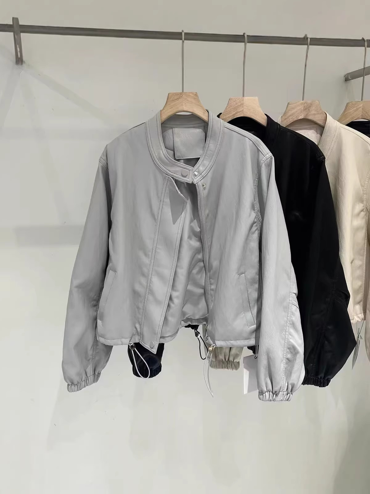 26 Spring Style Leather Jacket for Women, Short Loose Casual Korean Style Protein Leather Jacket, New Long-Sleeved Jacket Top