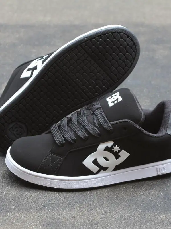 Thick tongue sk8 skateboard shoes Men sports Low Ankle leather casual shoes Abrasion Resistant breathable Plaid BMX shoes DC hip hop