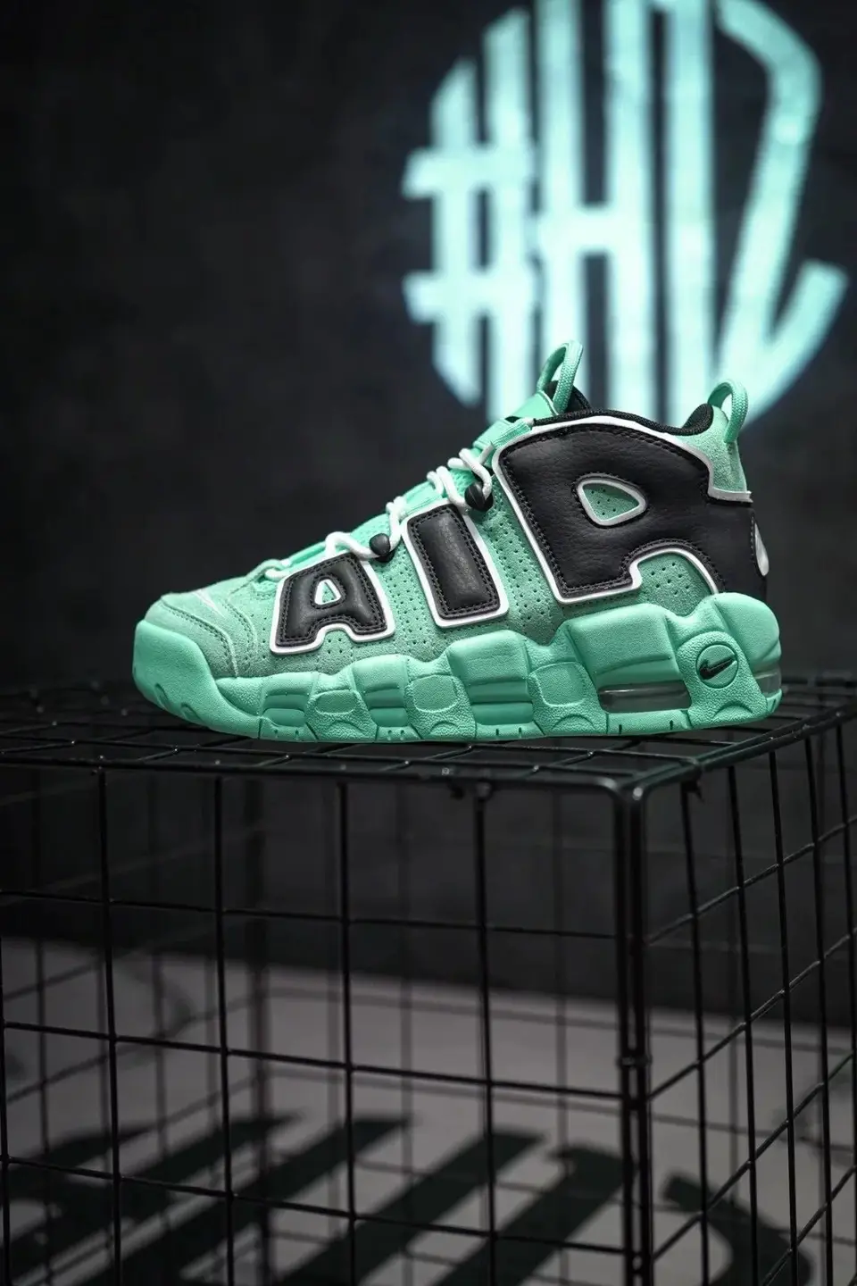 N485420【原装公司级 NK Air More Uptempo】全新升级 同源材料同步定制 全新修正全掌真气垫模具 可视全掌透视中底气垫 清洁品控相当完美 区别市面其他版本 尺码