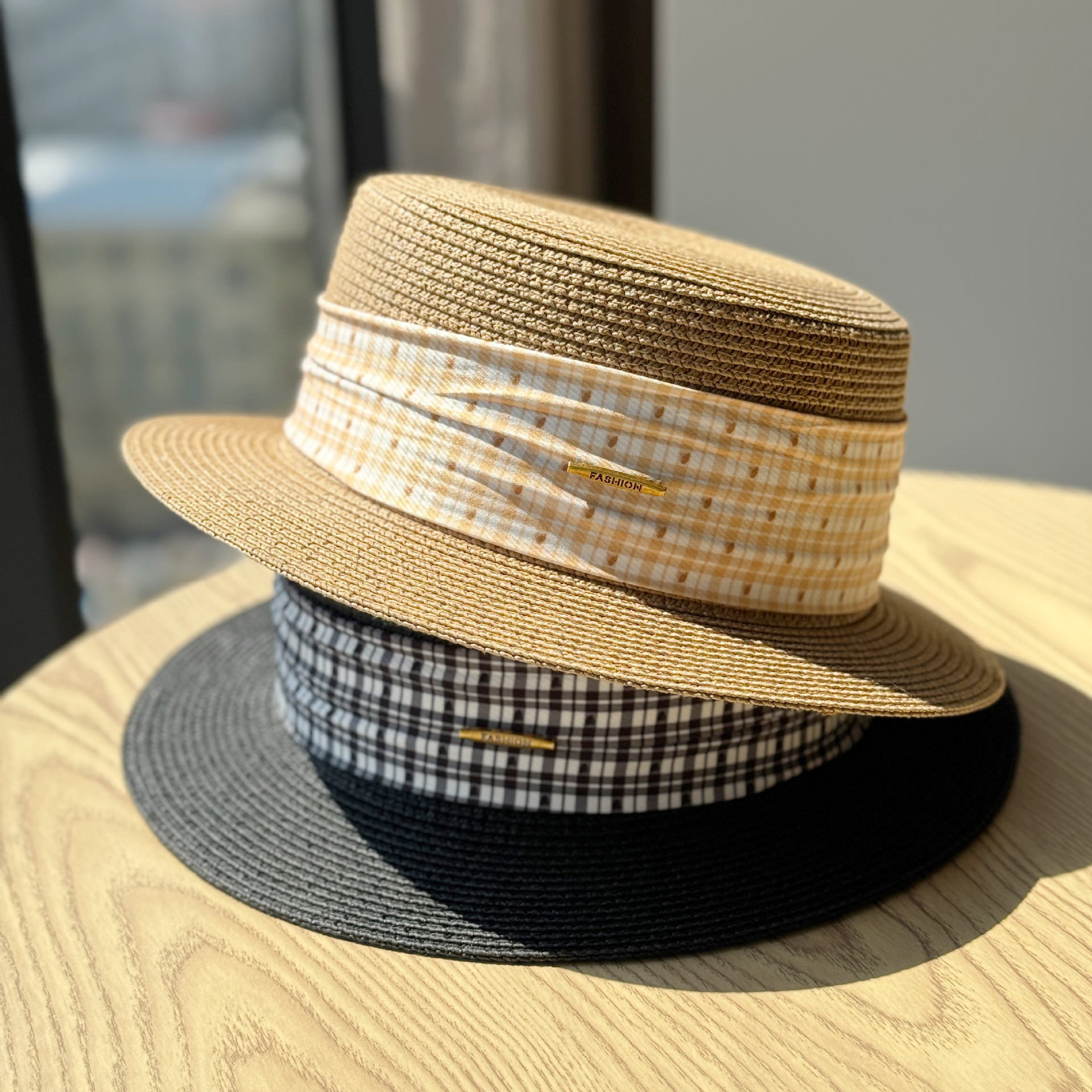 New Internet Popular Straw Hat Children's Spring and Summer French Flat Top Top Hat British Sunshade Sunscreen Travel Show Face Small Flat Hat