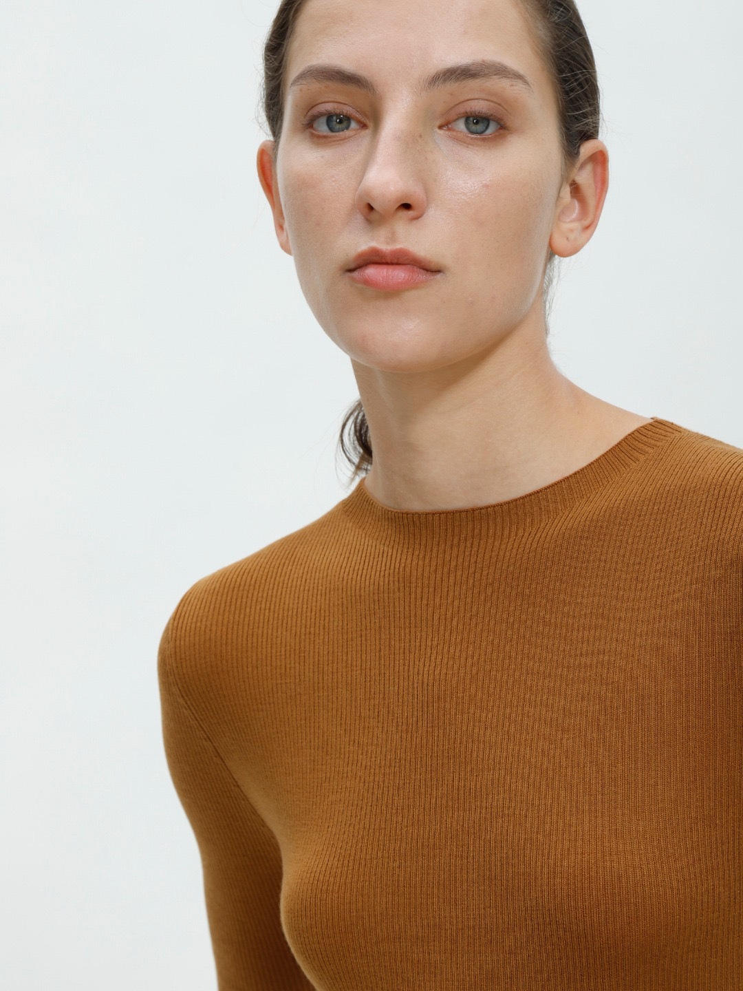 Clearance Sale: Special Price on German Yangzi Wool Grace Slim Fit Women's Short Sleeve Knit Top