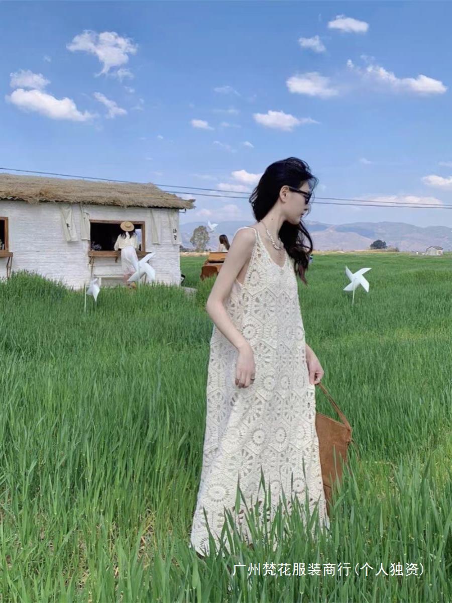 French Style Elegant Age-reducing Hollow-out Sleeveless dress Women's Summer Gentle Phoenix Casual Solid Color Simple Slim Look Vest Dress