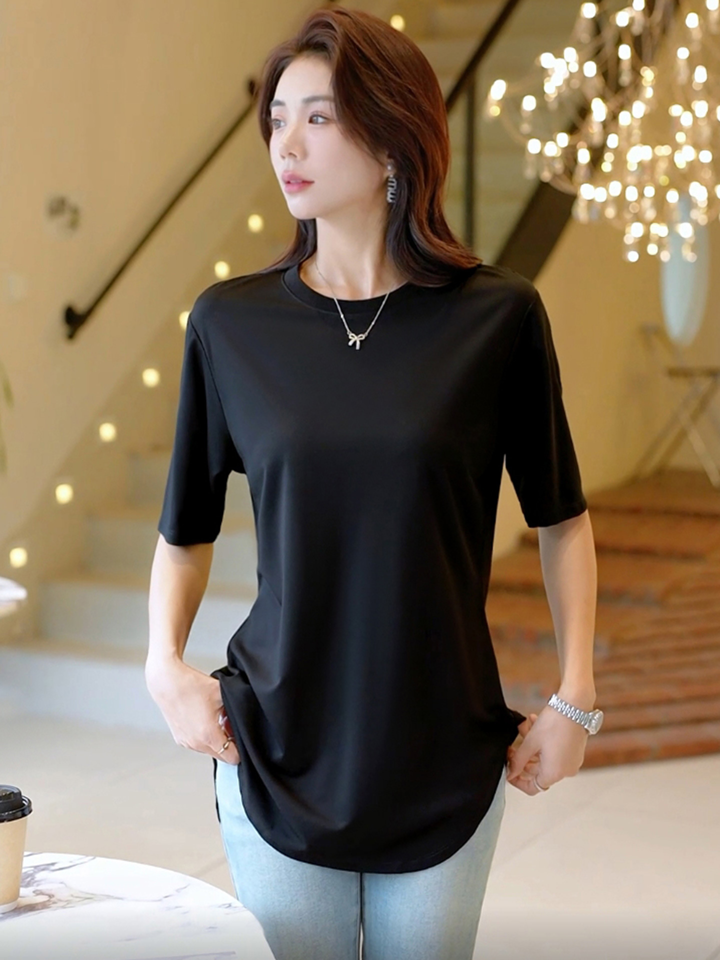 2026 New Style Ice-Feel Short-Sleeve T-Shirt for Women, Summer Design with Curved Hem, Hip-Covering, Loose Fit, Slimming, Round Neck Top