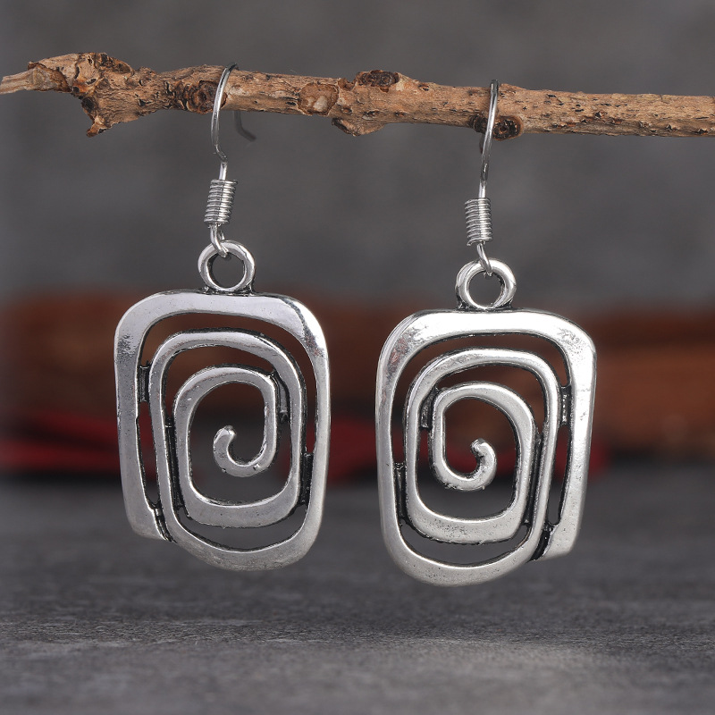 European and American Cross-border Exaggerated Geometric Alloy Pendant Earrings Retro Ethnic Style Personality Creative Internet Celebrant Earrings