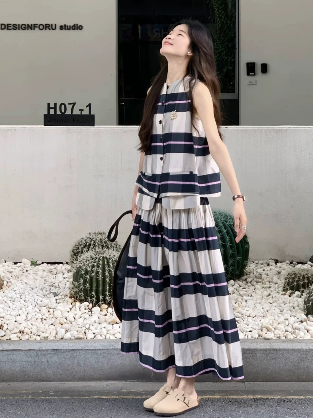A Complete Set of Super Popular Summer Clothes, Light Luxury, High-End, Age-Reducing, Stylish, Generous and Decent Korean Style Contrasting Stripesd Shirt Suit Skirt