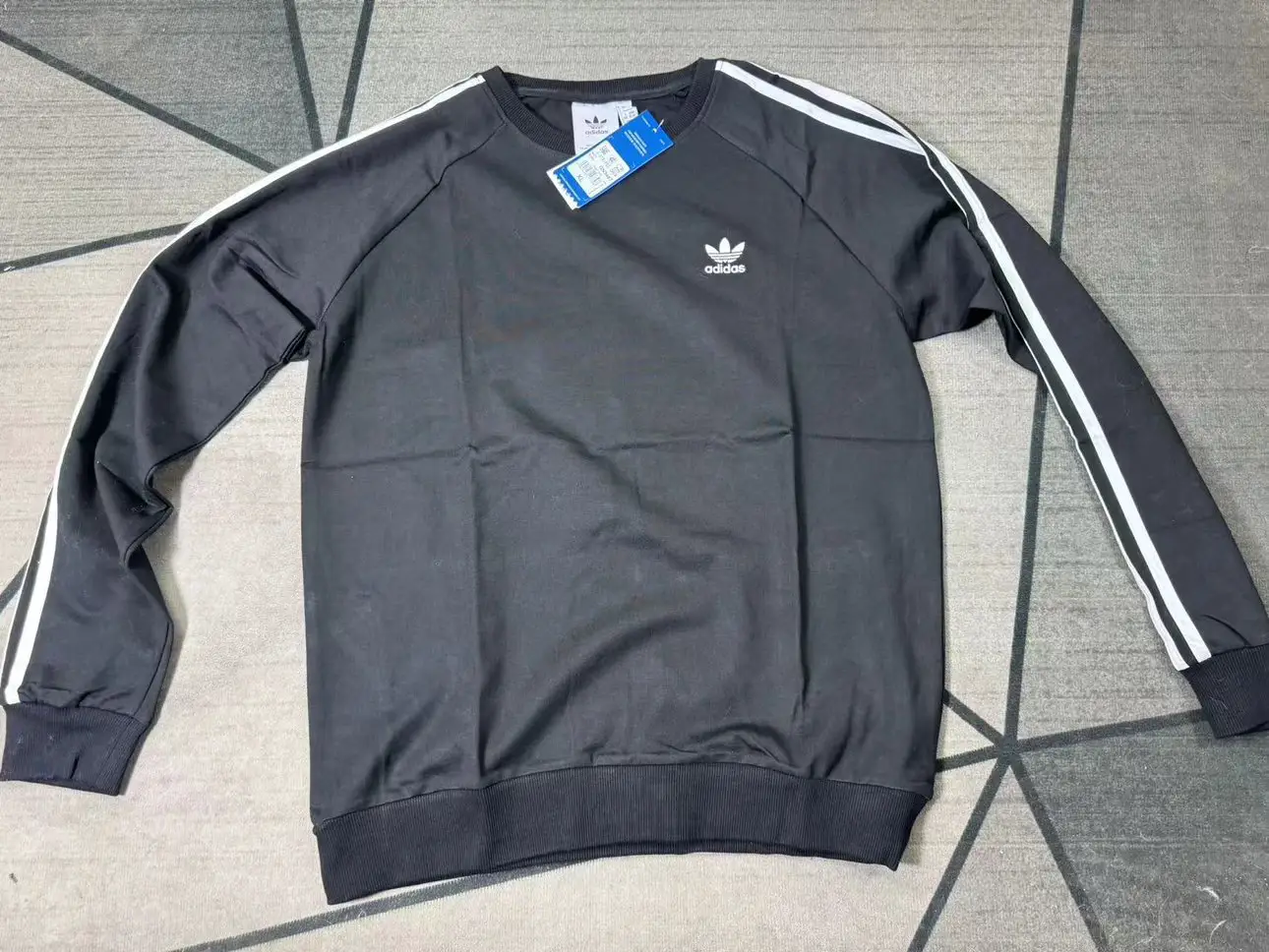 【Clearance Sale / Pill-Resistant Fabric / Classic Sweatshirt】ADIDAS Originals Unisex Casual Round-Neck Knit Sweatshirt, Long Sleeve T-Shirt for Spring and Summer, Couple's Style, Limited Stock