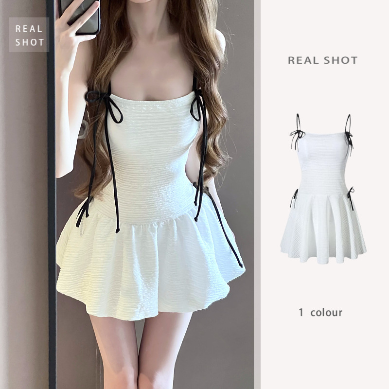 French Elegant High-end Sling Swimsuit Women's 2025 New Explosive High-end Belly Covering Slim Swimsuit