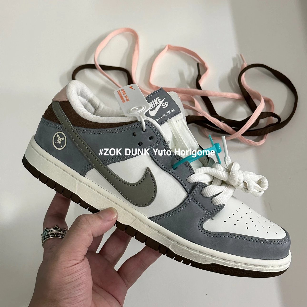 Casual shoes