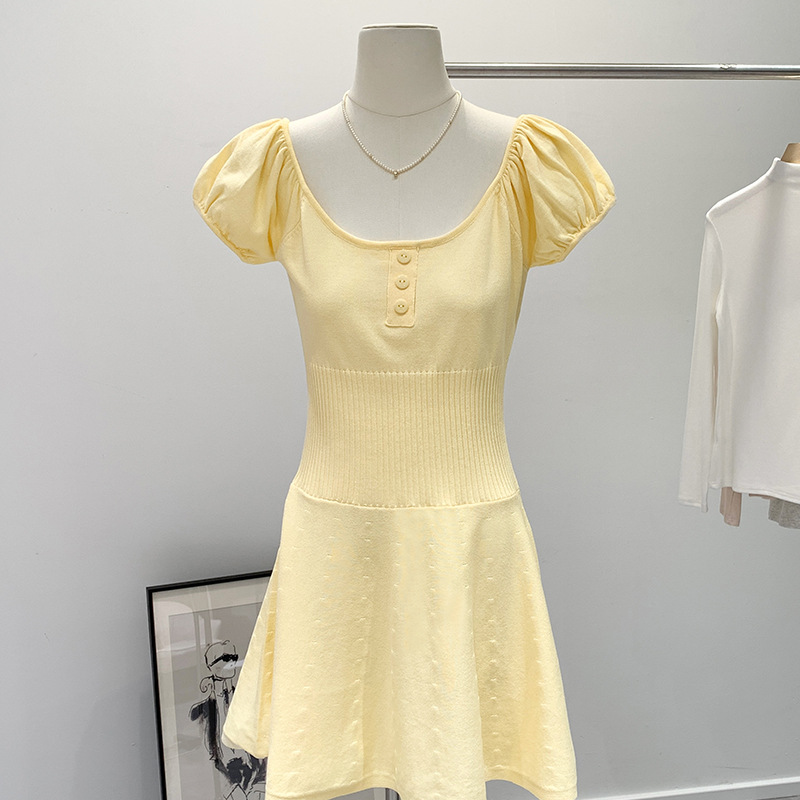 French Style Pure Sweet Yellow Square Neck Short Sleeve Tight Waist dress Women's 2025 New Summer Beautiful Small Skirt