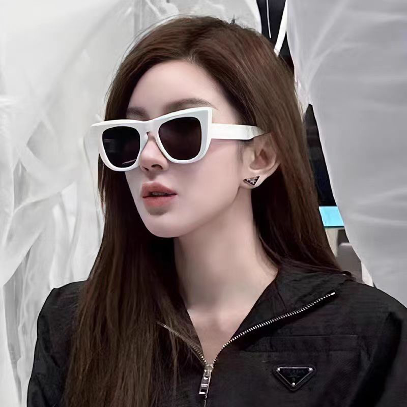 GM Sunglasses Women's 25 New Style Sunglasses Cat's Eye Large Frame Personalized Ins Style Anti-UV Sunglasses