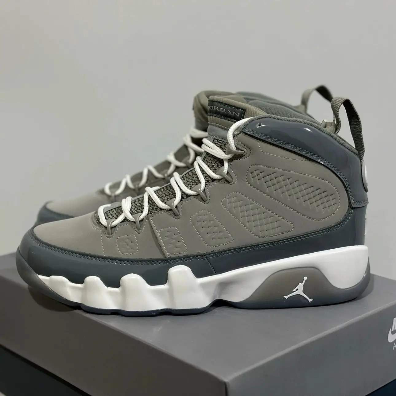 AJ9灰色 Air Jordan 9 “Cool Grey” 2025年版 HV4794-011