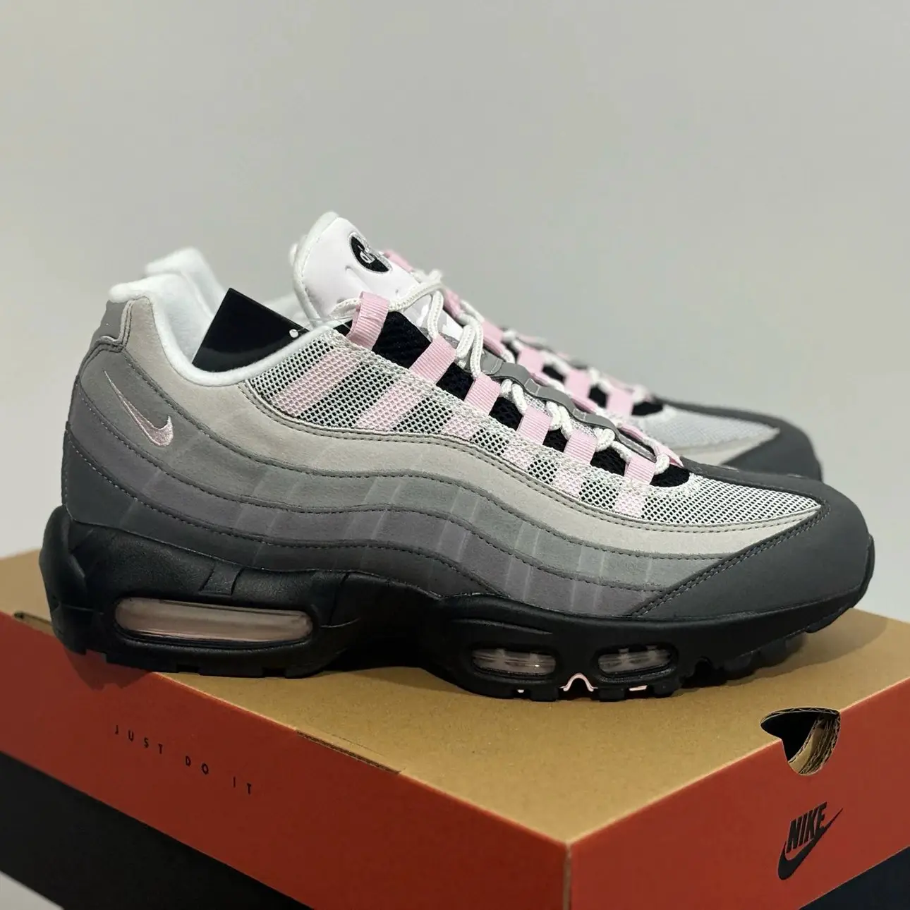 Max 95灰粉 GX版 Nike Air Max 95 舒适百搭 低帮跑步鞋 CJ0588-001