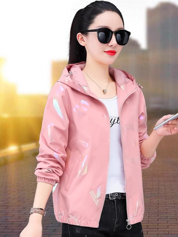 Early Autumn Women's Short Jacket, Spring and Autumn 2026 New Trendy Fashionable Hooded Casual Jacket Top