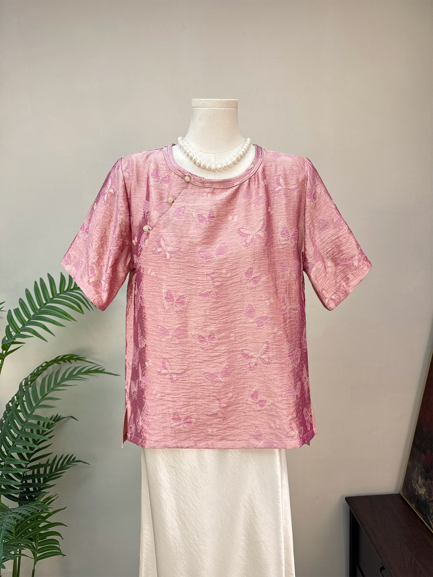 【Zhi Li】New Chinese-Style Jacquard Short-Sleeve T-Shirt 2026 Summer New Round-Neck Fresh and Elegant Top for Women 1