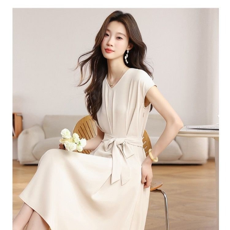 High-End V-Neck Tie Dress for Women, 2026 Summer New Style, Short-Sleeved, Waist-Cinching, Slimming, Elegant Mid-Length Dress for Work