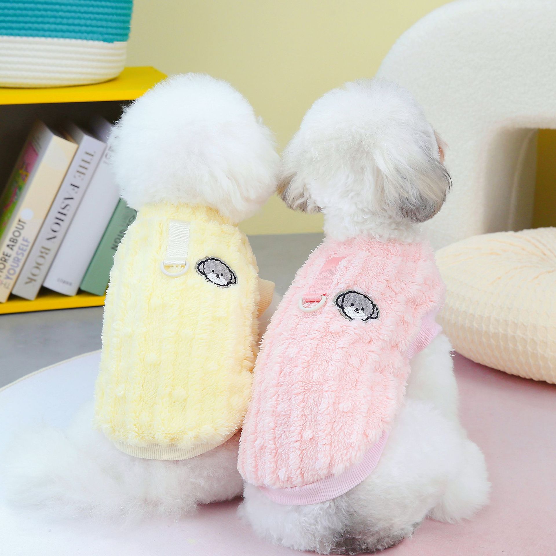 Pet clothing dog clothing autumn and winter clothing New Teddy cat winter pet clothing 23 fur ball two-legged fleece