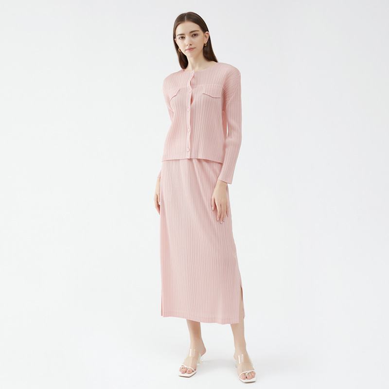 Shirt and Skirt Two-Piece Set for Women 2026 Spring New Style Slit Skirt Sun Protection Suit for Women with Slightly Chubby Pear-Shaped Body Shape