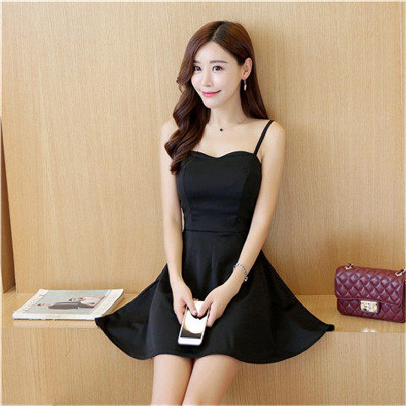 Summer New Fashion Sexy Pink Dress for Petite Women, Stylish Nightclub Halter Neck Dress with Waist-Cinching Design, Slimming and Elegant Short Dress