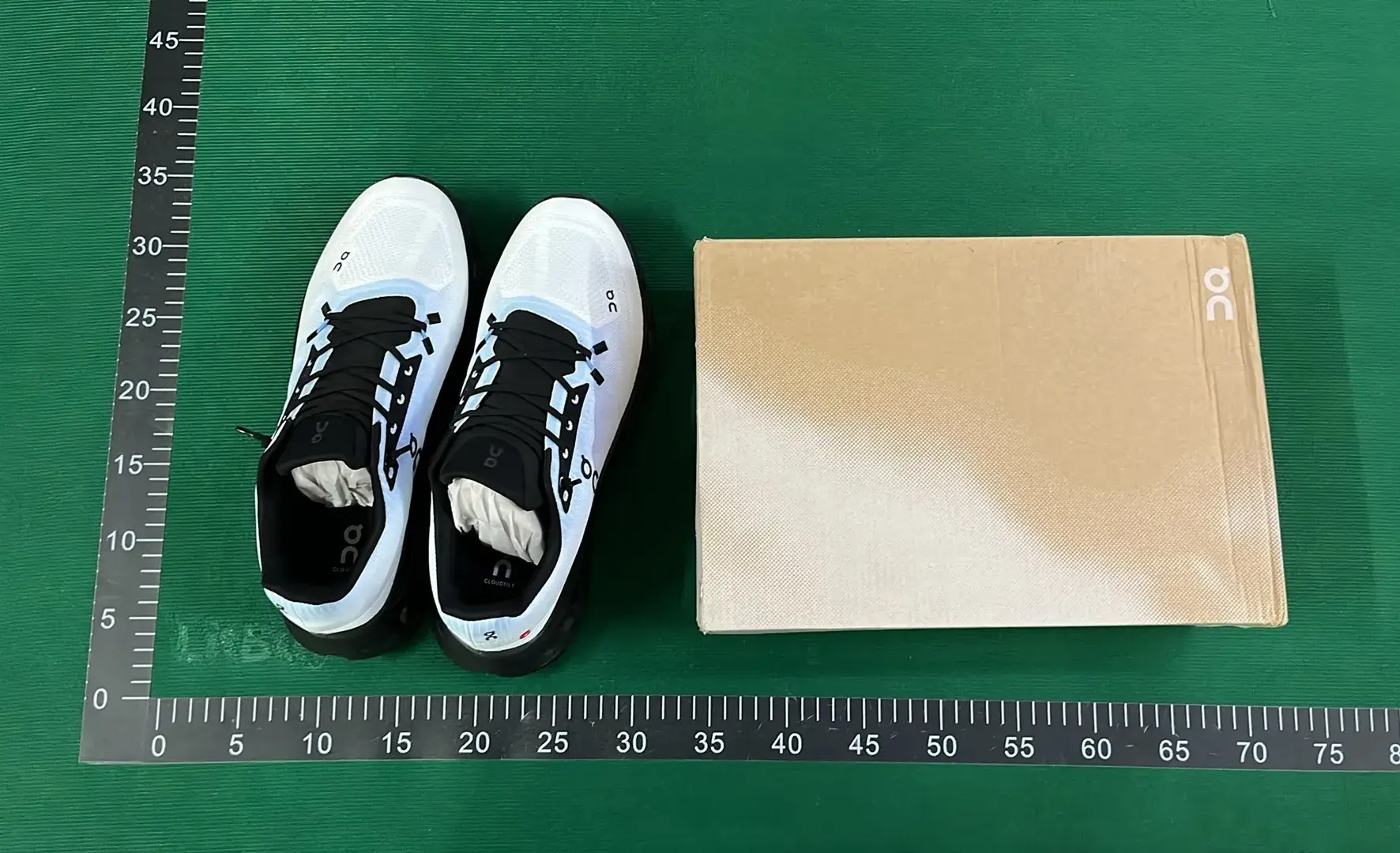 On Cloudtilt Black Light Blue QC