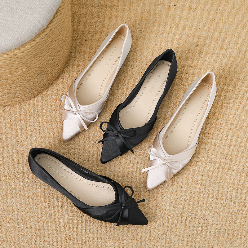 W1022-63 Huiliya French Gentle Style 2025 Spring New Style Dress Elegant Bow Shoes for Women