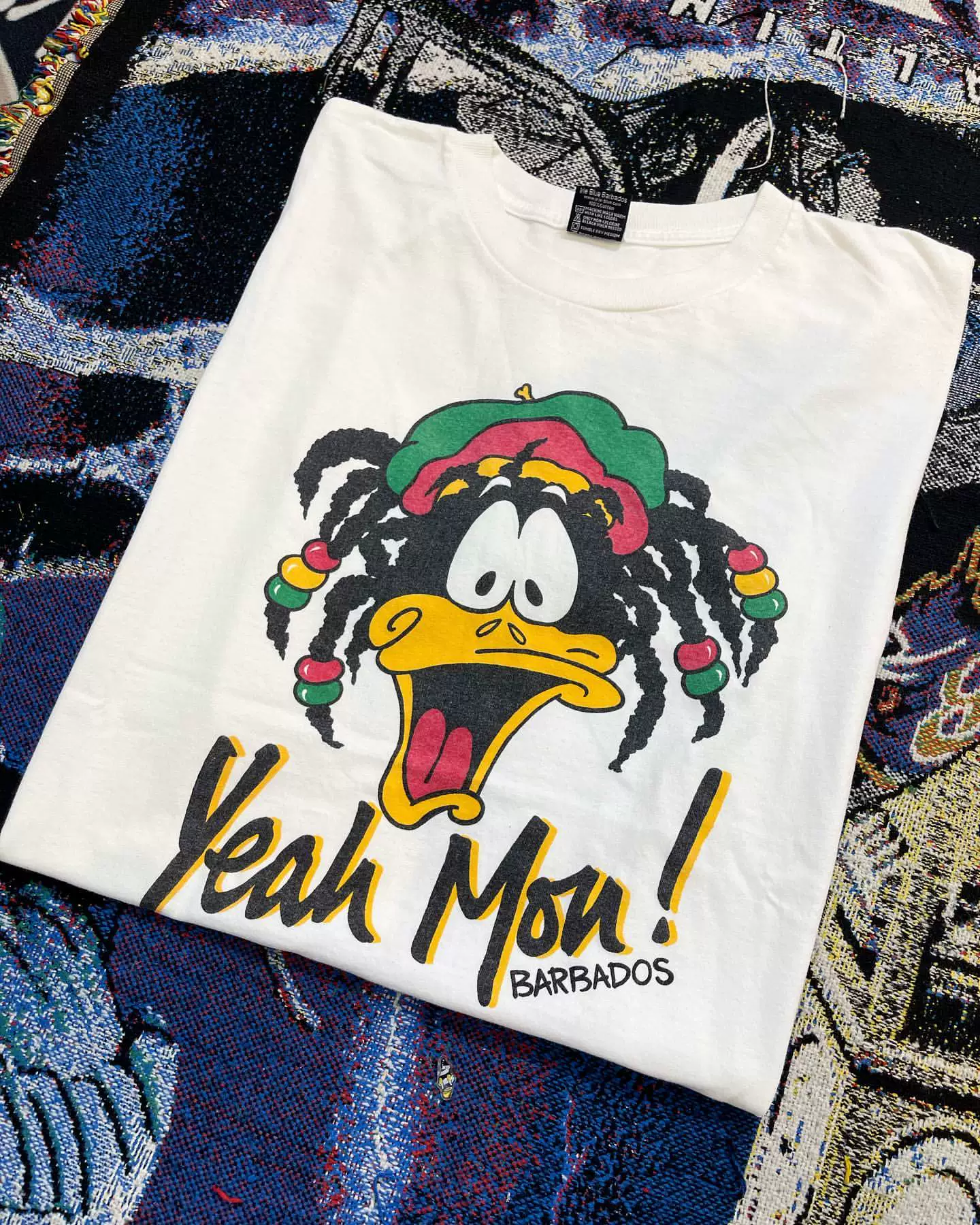 Autisms Treasure House LeYi Tongda Daffy Duck Retro Anime Cartoon Men's and Women's Short sleeved T-shirt