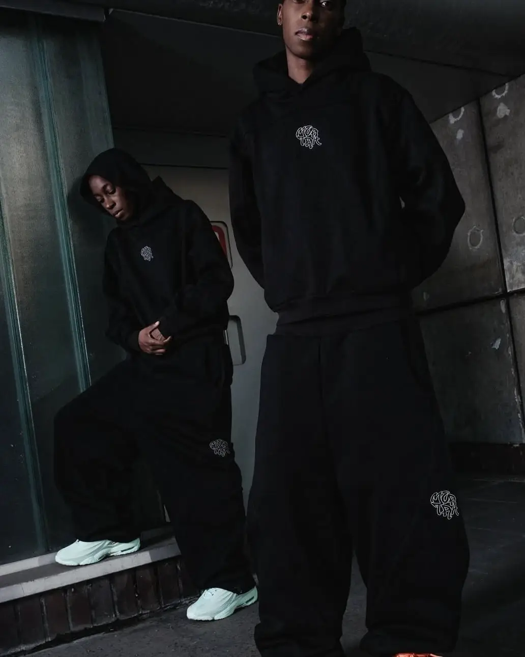Mertra Sweatshirt Suit hooded Casual Loose Easiest for match Fashion Star Hip Hop rap Street Trendy