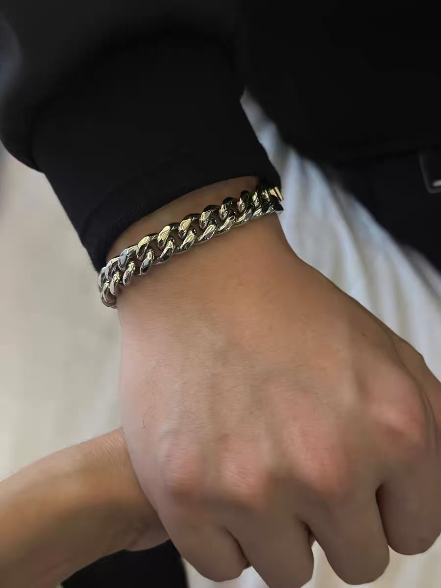 Hos New Hip-Hop Heavy-Duty Cuban Men's Bracelet with a High-End, Minimalist, Cool Design, Titanium Steel, Non-Fading