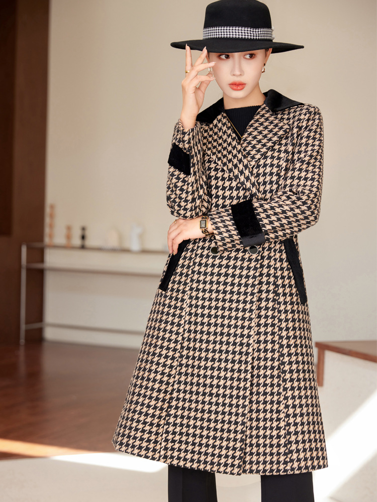 Black and white plaid suit woolen trench coat for women autumn and winter 2023 New elegant casual mid-length thickened overalls