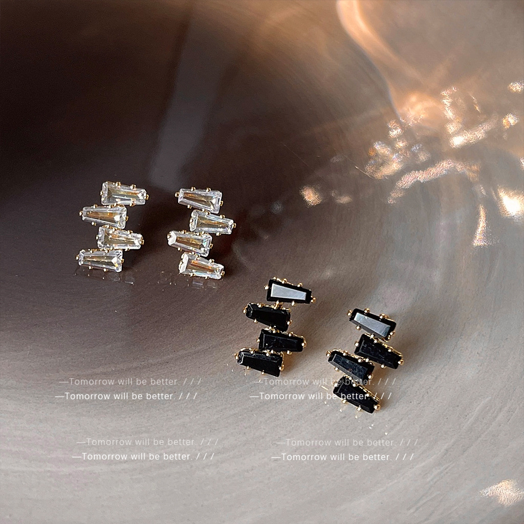 French Style Micro-Encrusted Zircon Earrings for Women Korean New Trendy Light Luxury Texture Simple Versatile Earrings Silver Needle Wholesale