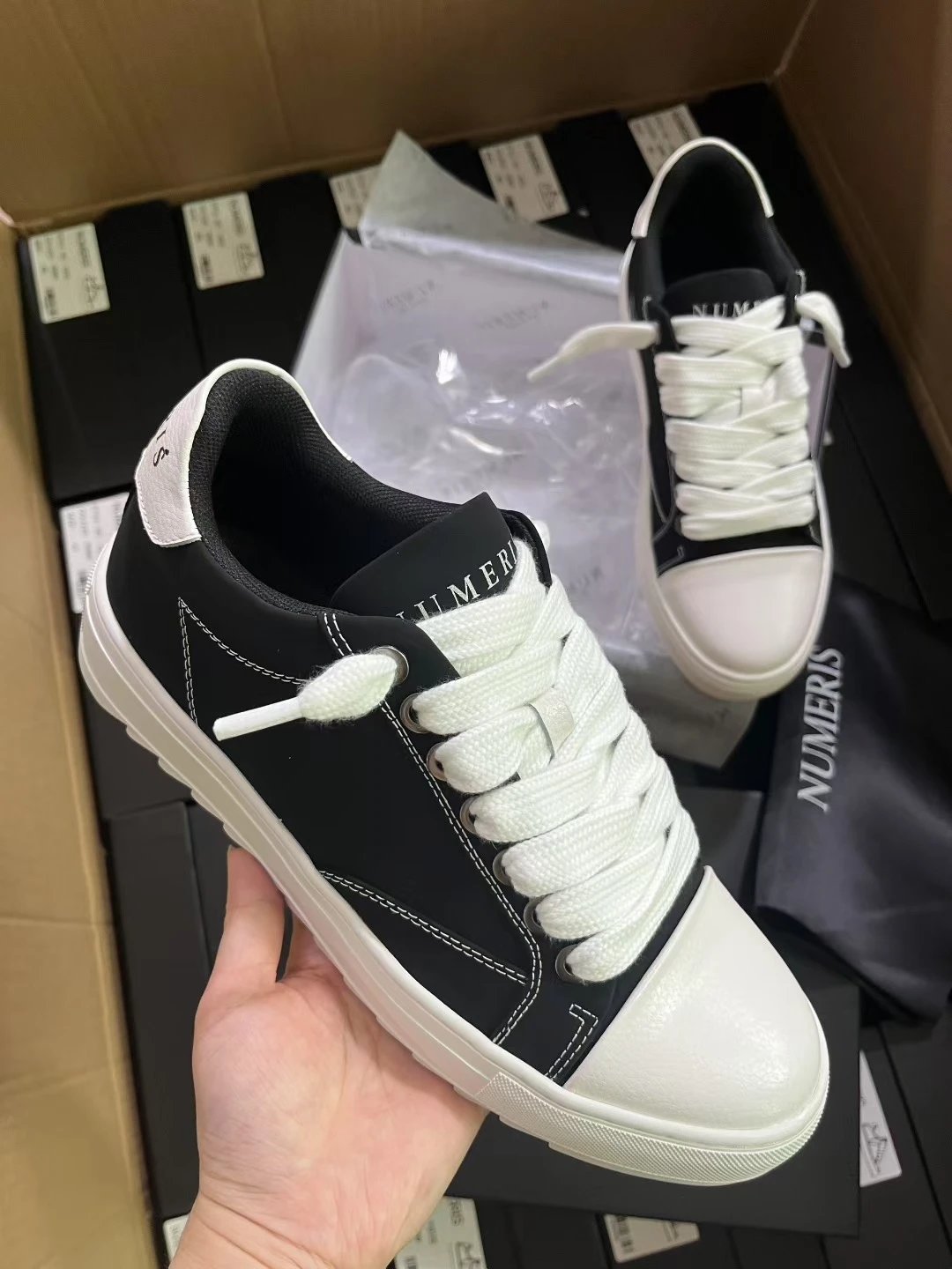 NUMERIS sneakers Foto QC da WEIDIAN su Qualit.ly