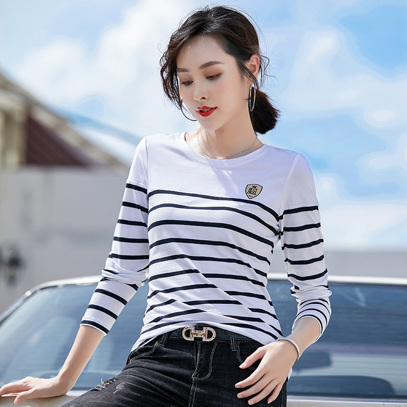 Long-sleeved T-shirt Women's New Stitching Striped Embroidered Chest Comfortable Korean Slim-fit All-match Base Shirt 6750-1
