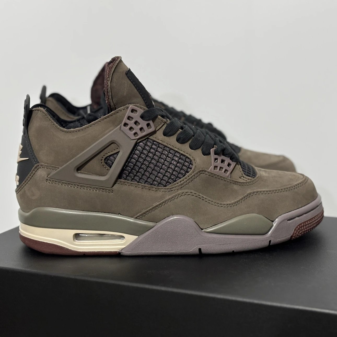 AJ4 AMM棕色联名 F纯原版 A Ma Maniére x Air Jordan 4 Retro SP "Dark Mocha" 舒适百搭 防滑耐磨 中帮 复古篮球鞋 IF3102-200