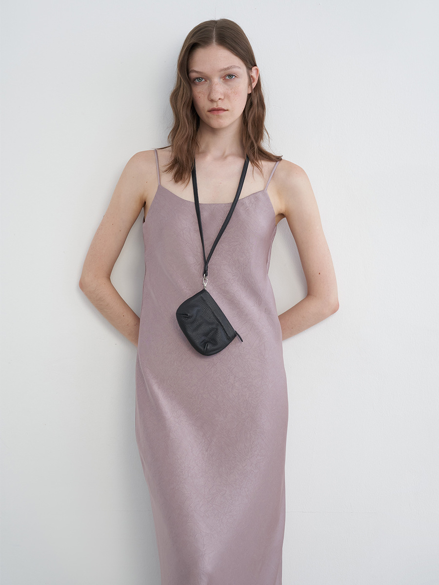 Love and Nancy Thirteen Lines Autumn New French Square Neck Satin Thousand Gold Casual Style Suspender Dress for Women 30931