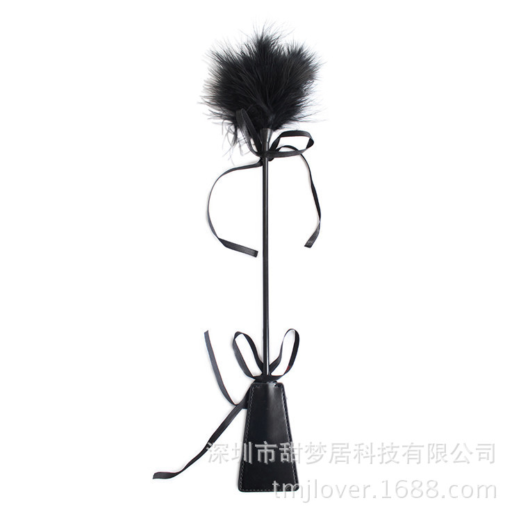 Couple flirting and teasing feather racket alternative entertainment toys adult sex toys one-piece delivery