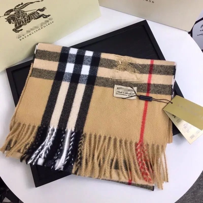 Fashion scarf