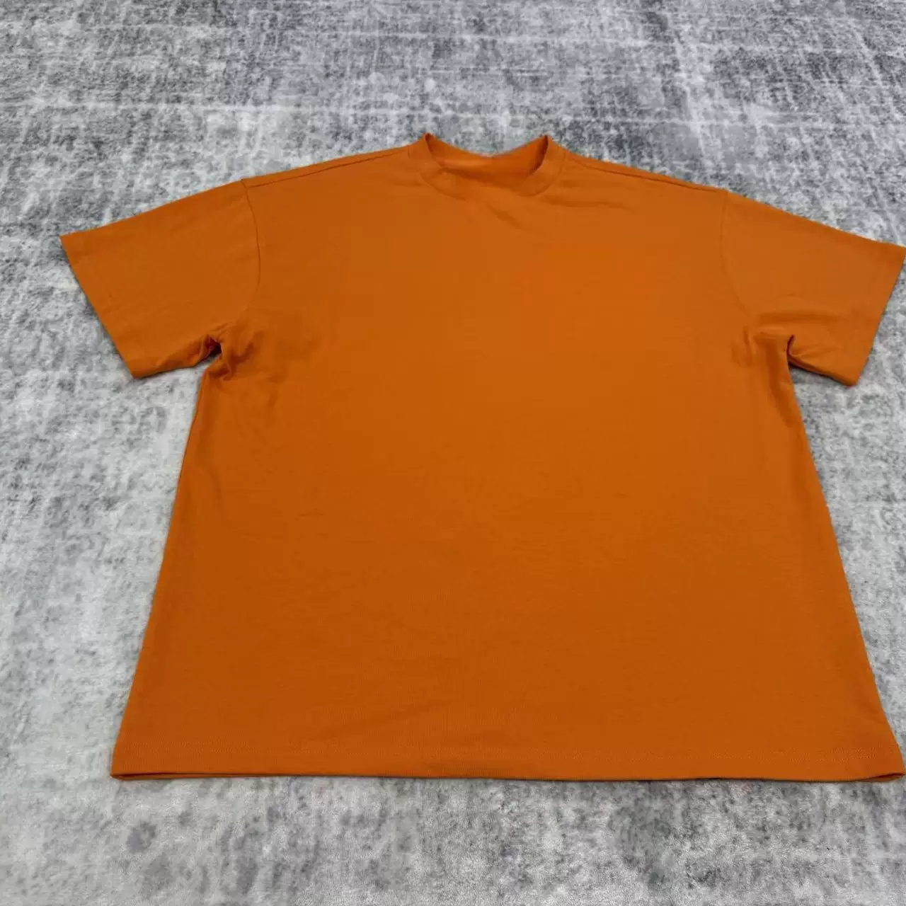 C-T01 Shoulder Logotee QC photo from TAOBAO on Qualit.ly