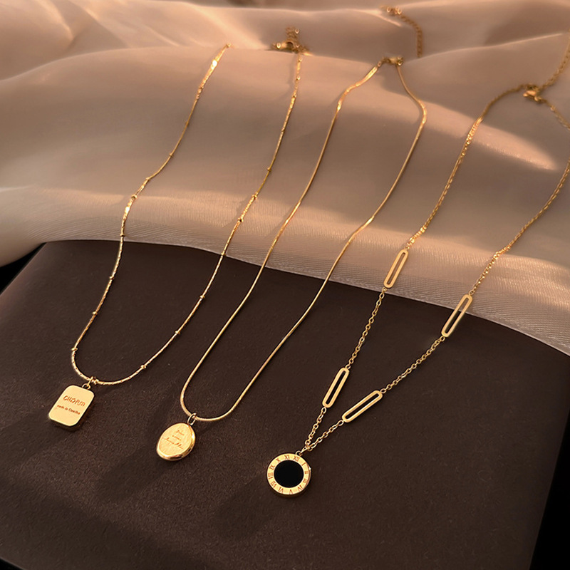 2026 New Popular Titanium Steel Necklace for Women, Light Luxury Niche Style Sweater Chain, Non-Fading Versatile Clavicle Chain Neck Chain