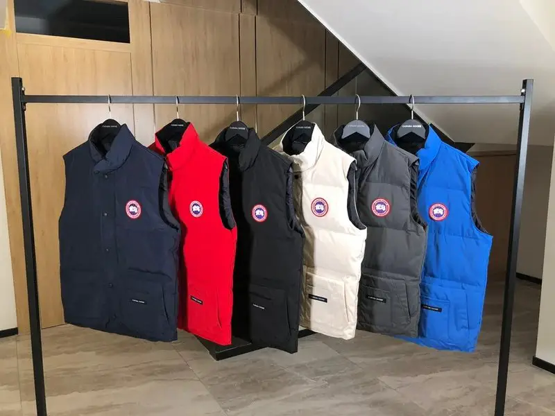 C uh M Mon Fashion Vest