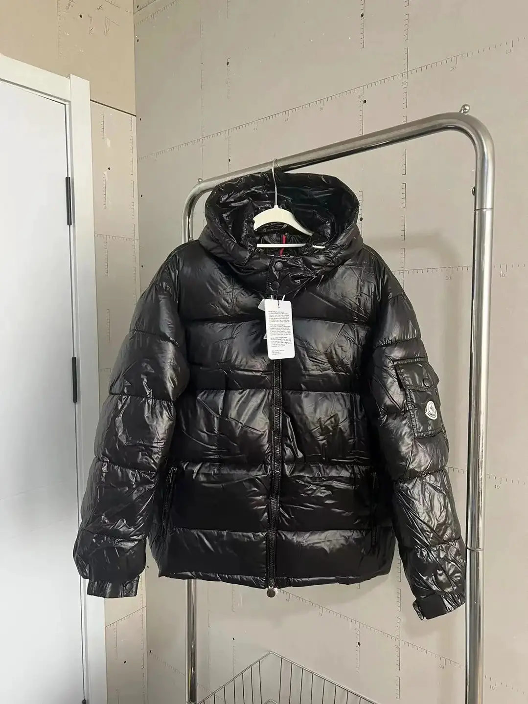 FR-01-NFC羽绒服NFC scans down jackets-Whatsapp 86 177 5911 6642
