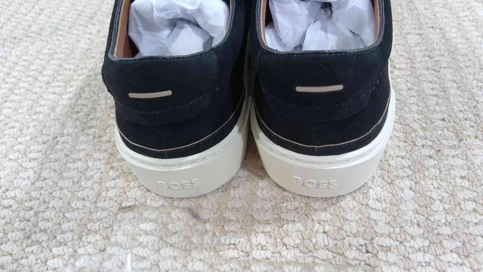 BOSS Men's Black Suede Lace-Up Sneakers — QC-foto 3