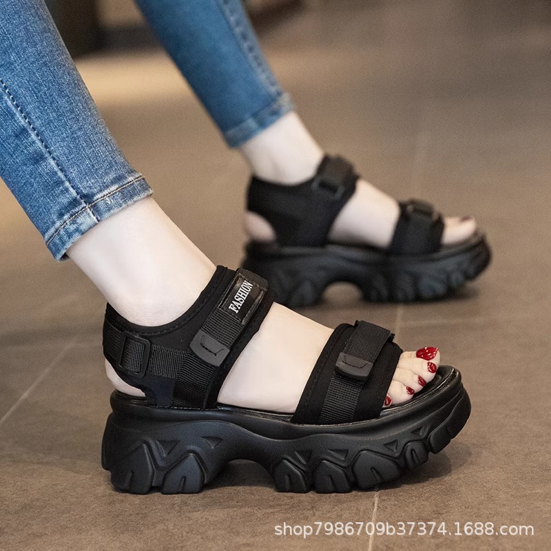 Thick-Soled Sandals for Women, 2026 Summer New Style, Beach Shoes, Casual Versatile Platform Shoes, Small Size, Roman High Heels, Height-Increasing