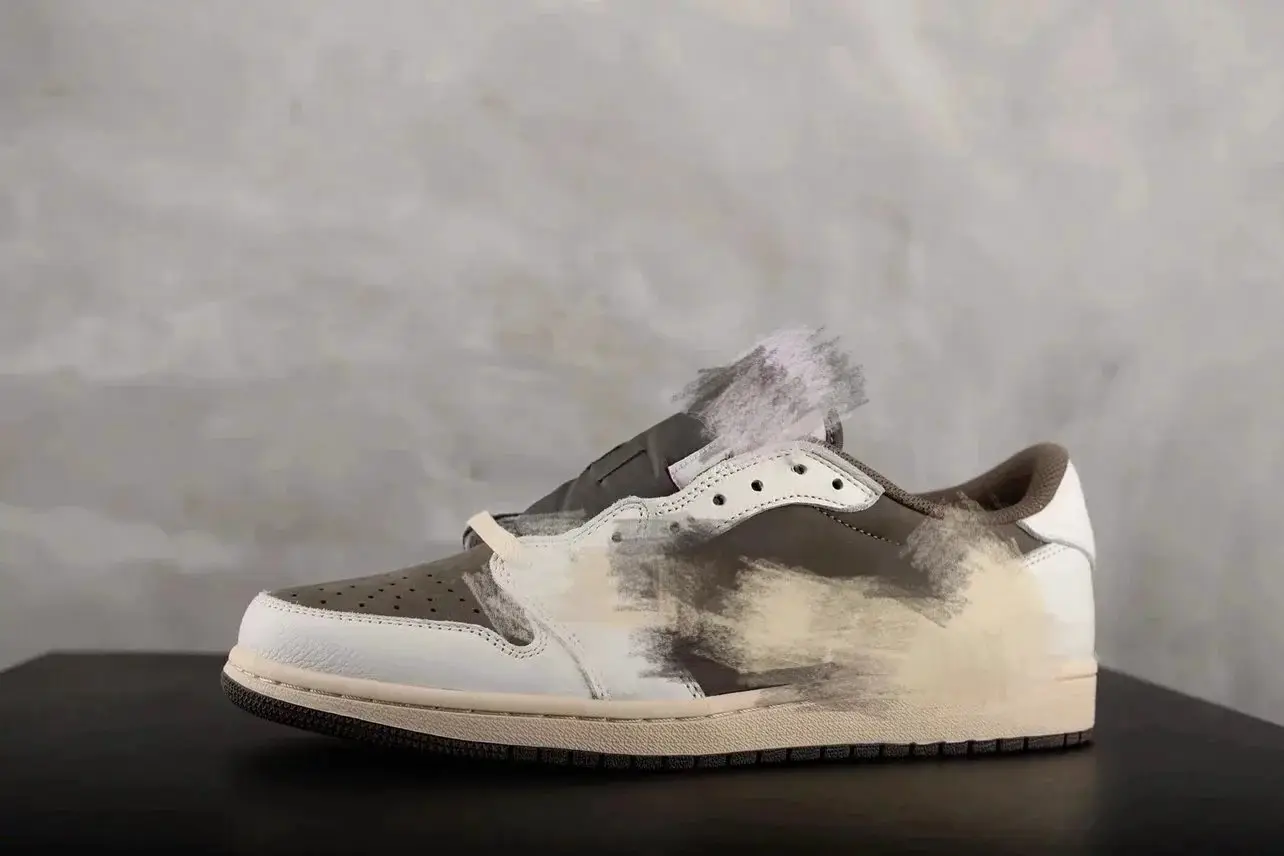 New DT version Travis Scott x J1 Low Og "Reverse Mocha"